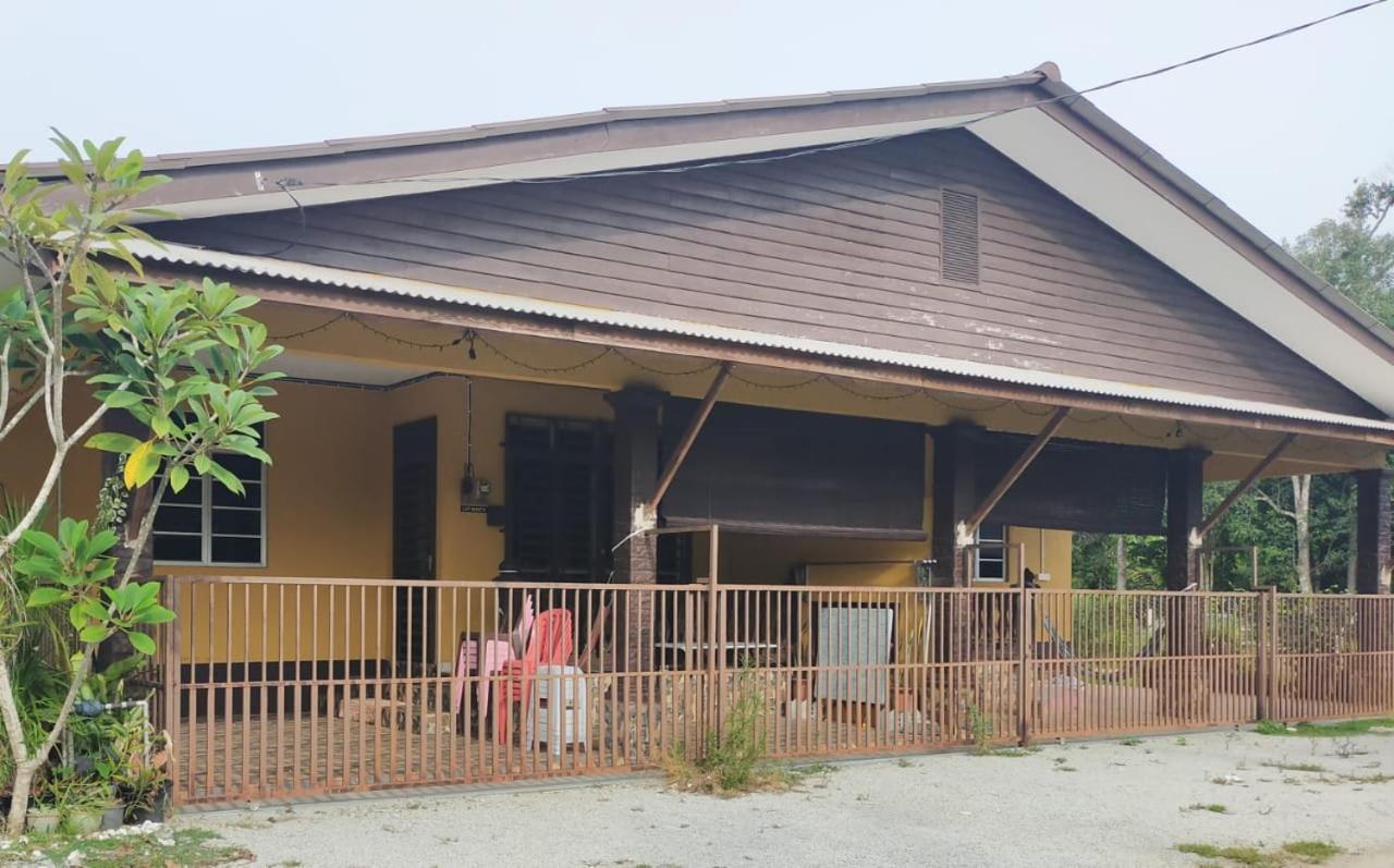 Rumah Persinggahan Di Kuala Terengganu Terengganu Homestay E Dış mekan fotoğraf